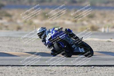 media/Oct-05-2025-CVMA (Sun) [[beeef4f201]]/Race 2-Supersport Middleweight/